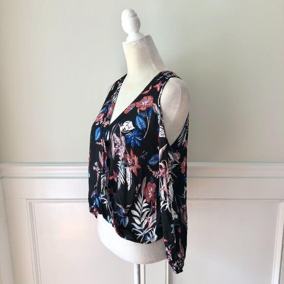 Nordstrom Lush Floral Surplice Blouse Top XS - Picture 3 of 7